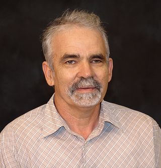 Denis Cryle