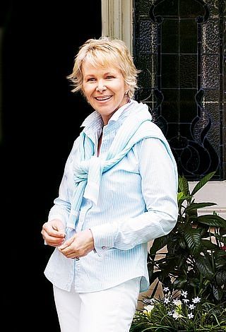 Holly Kerr Forsyth