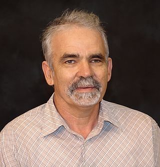 Denis Cryle